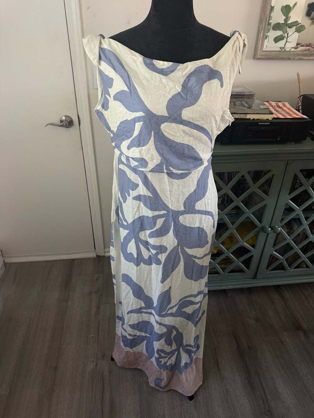 Petal + Pup Ally Midi Dress Size L Sharon